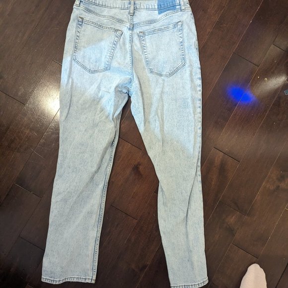 Ultra High Rise 90s Slim Straight Jean - Picture 2 of 5